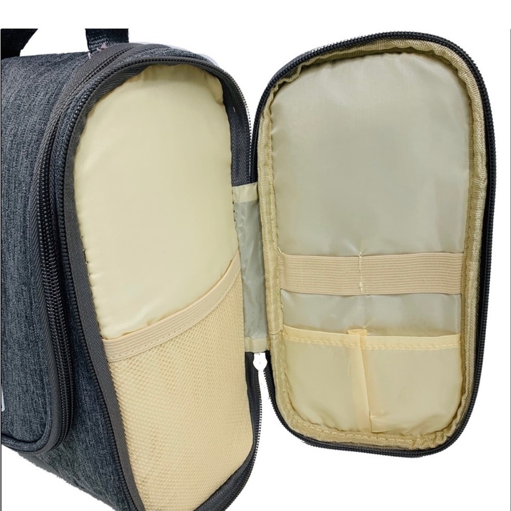Hanging Makeup Bag - Picture 3 of 7
